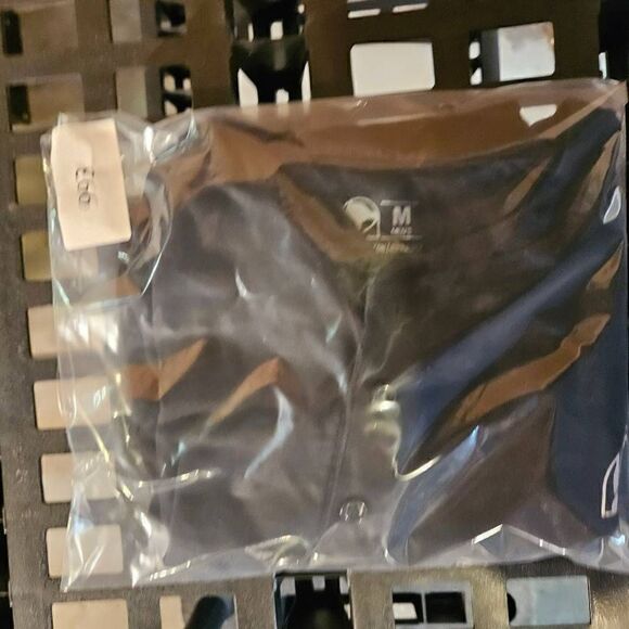 Taco Bell Shirt Mens Size Medium Black Graphic Employee Button Uniform Henley - Picture 8 of 8